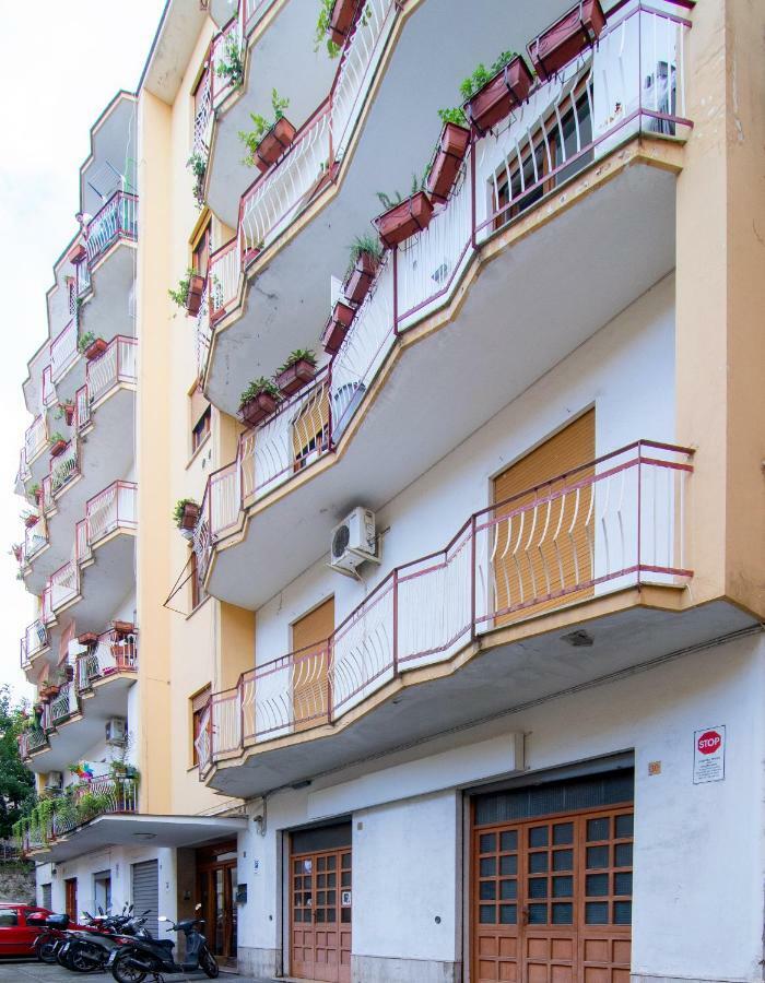 B&B Syrentum Сорренто Экстерьер фото